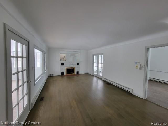 60001 E 8 Mile Road, South Lyon, MI 48178