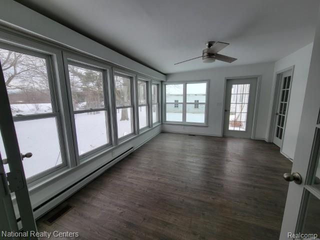 60001 E 8 Mile Road, South Lyon, MI 48178