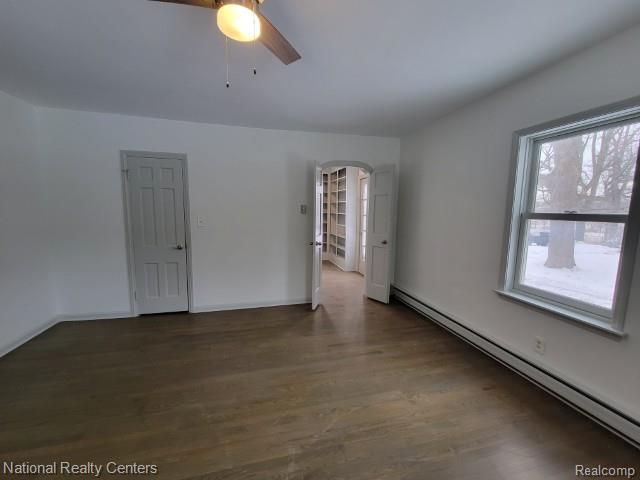 60001 E 8 Mile Road, South Lyon, MI 48178