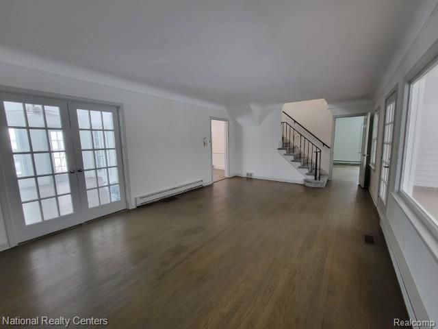 60001 E 8 Mile Road, South Lyon, MI 48178