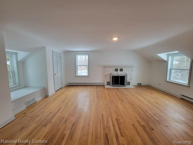 60001 E 8 Mile Road, South Lyon, MI 48178