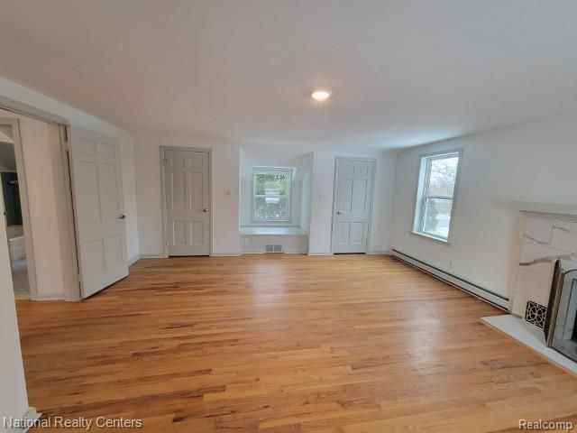 60001 E 8 Mile Road, South Lyon, MI 48178