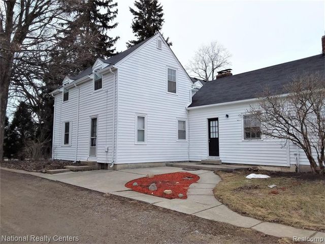 60001 E 8 Mile Road, South Lyon, MI 48178