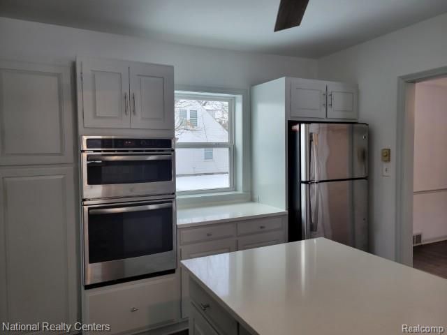 60001 E 8 Mile Road, South Lyon, MI 48178