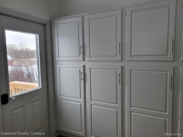 60001 E 8 Mile Road, South Lyon, MI 48178