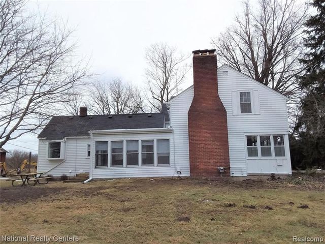 60001 E 8 Mile Road, South Lyon, MI 48178