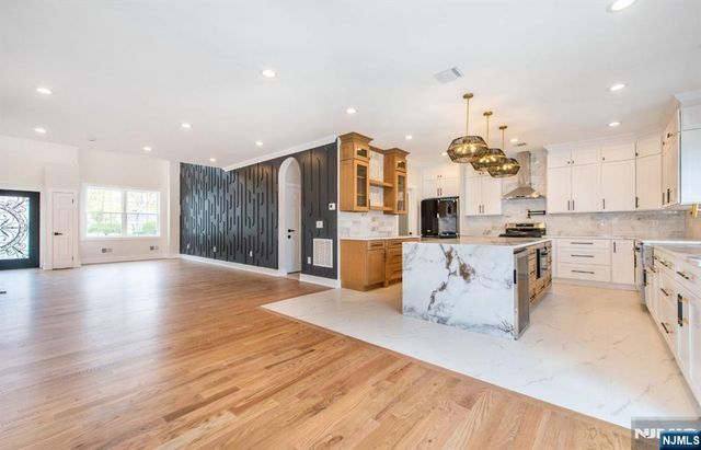 28 Tamboer Avenue, Clifton, NJ 07013