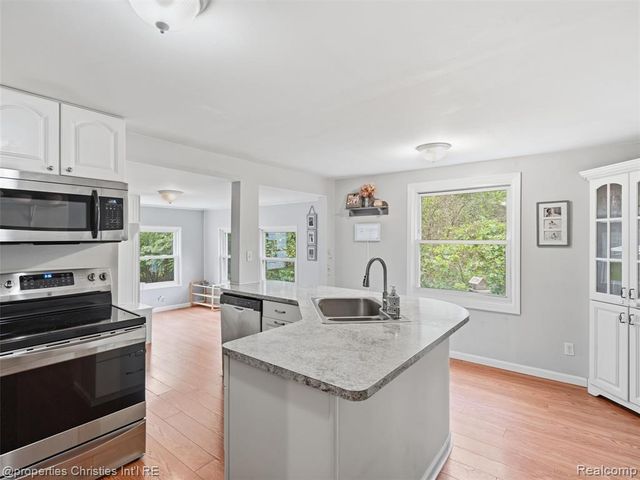 11705 Larkins Road, Brighton, MI 48114