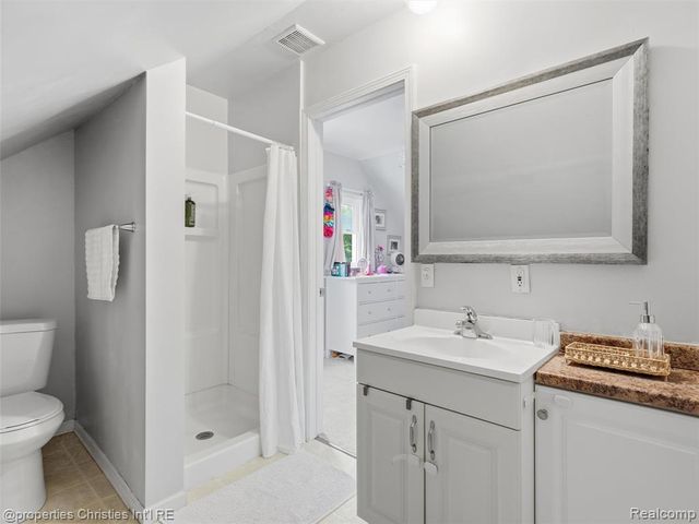 11705 Larkins Road, Brighton, MI 48114