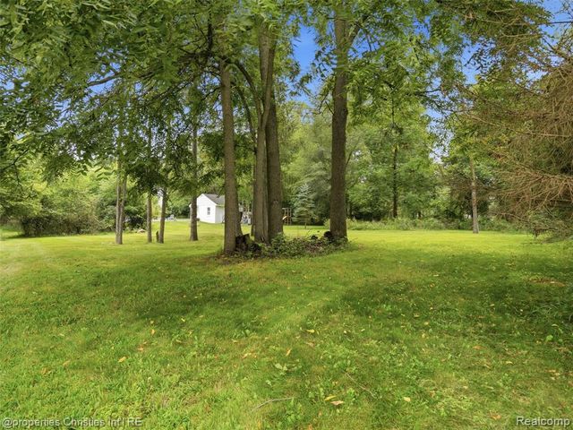 11705 Larkins Road, Brighton, MI 48114