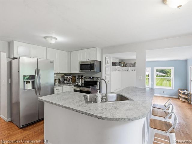 11705 Larkins Road, Brighton, MI 48114