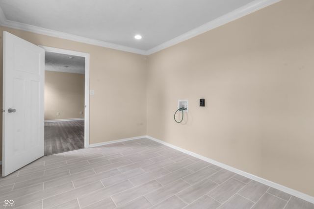 1281 Fox Trail Drive E, New Palestine, IN 46163