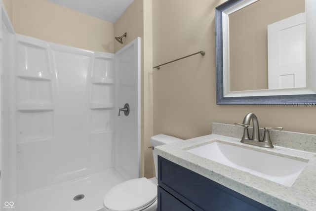 1281 Fox Trail Drive E, New Palestine, IN 46163
