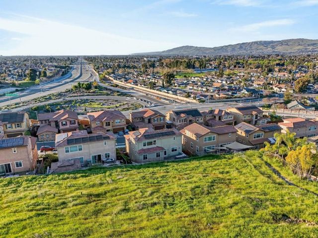 1414 Cottlestone Court, San Jose, CA 95121