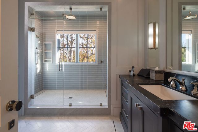 1580 Sorrento Drive, Pacific Palisades, CA 90272