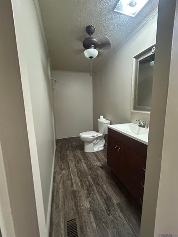 13725 Hartman Ln, Walker, LA 70785