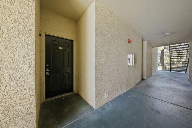 17114 CARRINGTON PARK DRIVE 201, Tampa, FL 33647