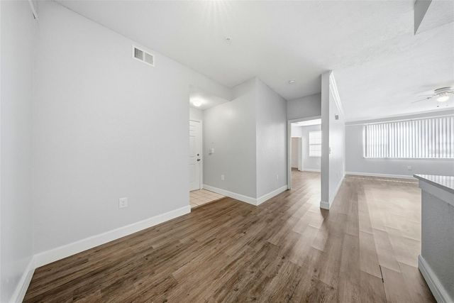 17114 CARRINGTON PARK DRIVE 201, Tampa, FL 33647