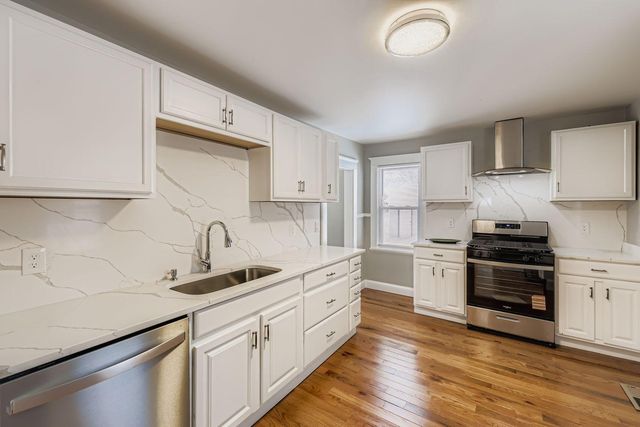 2624 35th Avenue S, Minneapolis, MN 55406