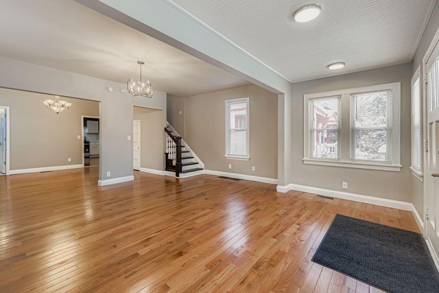 2624 35th Avenue S, Minneapolis, MN 55406