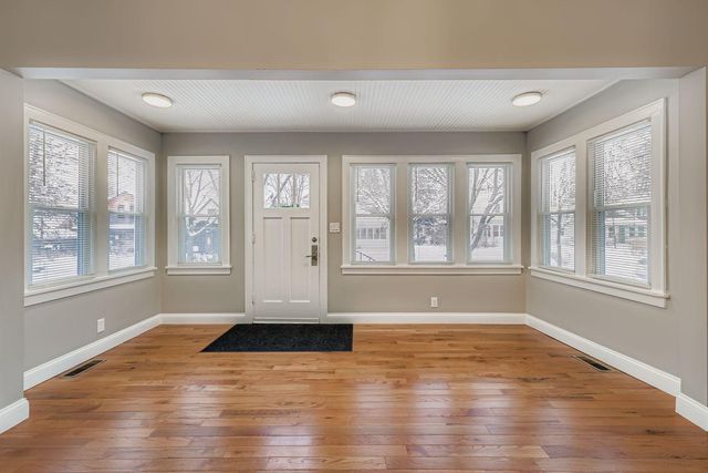 2624 35th Avenue S, Minneapolis, MN 55406