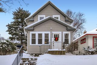 2624 35th Avenue S, Minneapolis, MN 55406
