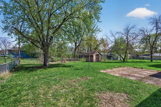 10325 Zion Street NW, Coon Rapids, MN 55433