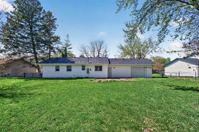 10325 Zion Street NW, Coon Rapids, MN 55433