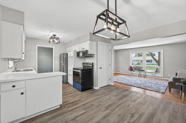 10325 Zion Street NW, Coon Rapids, MN 55433