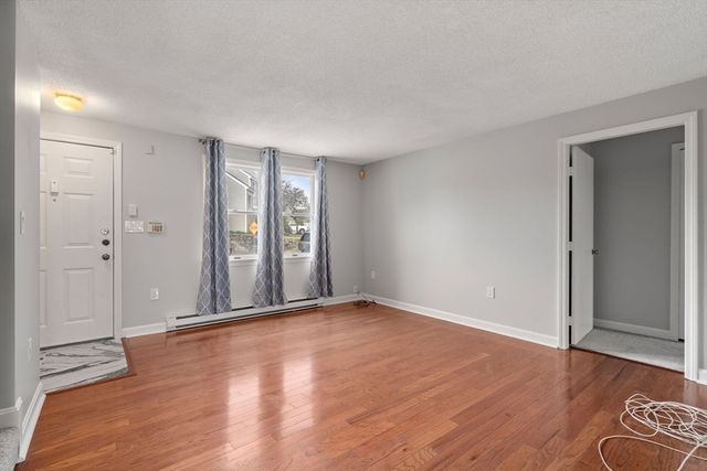 85 Victoria Heights 85, Boston, MA 02136