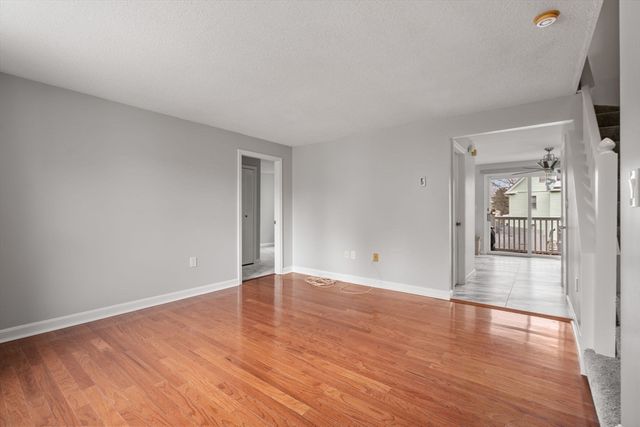 85 Victoria Heights 85, Boston, MA 02136
