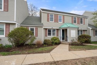 85 Victoria Heights 85, Boston, MA 02136