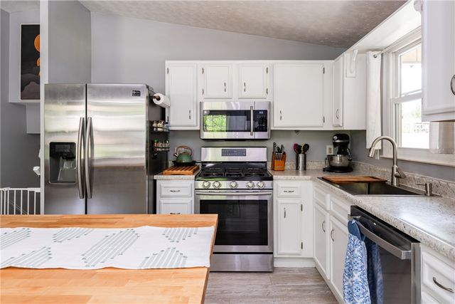 4500 Rainbrook Way, Huber Heights, OH 45424