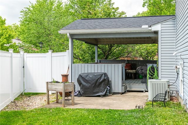 4500 Rainbrook Way, Huber Heights, OH 45424