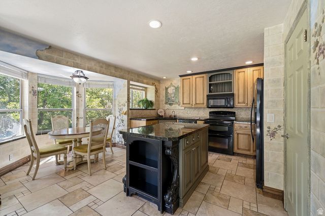 1684 E PHEASANT BROOK RD, Sandy, UT 84092