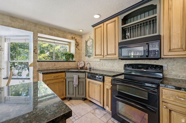 1684 E PHEASANT BROOK RD, Sandy, UT 84092