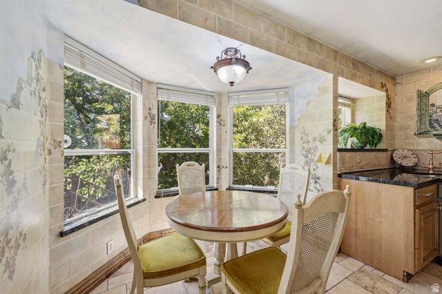1684 E PHEASANT BROOK RD, Sandy, UT 84092