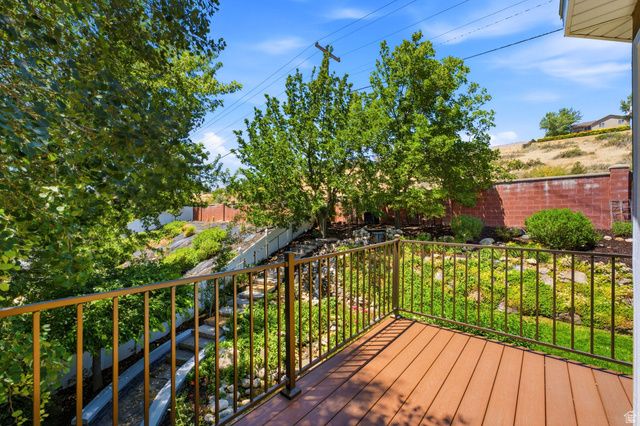 1684 E PHEASANT BROOK RD, Sandy, UT 84092