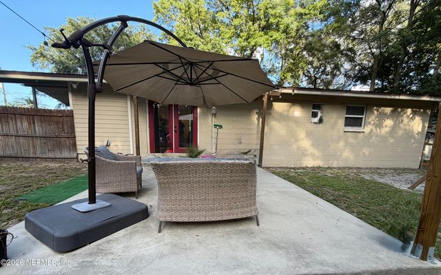 4751 LINCREST Drive N, Jacksonville, FL 32208