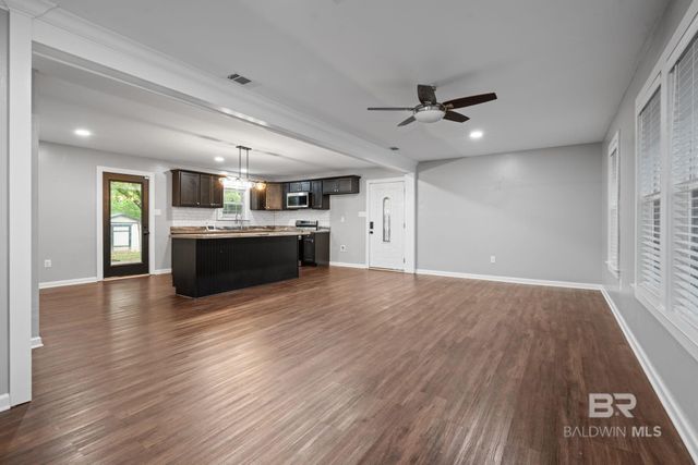 4855 Dellwood Street, Mobile, AL 36619