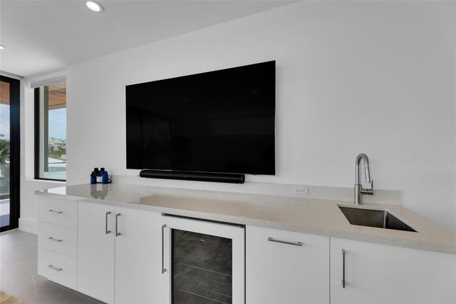 1730 SE 13th Street, Fort Lauderdale, FL 33316