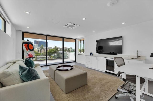 1730 SE 13th Street, Fort Lauderdale, FL 33316