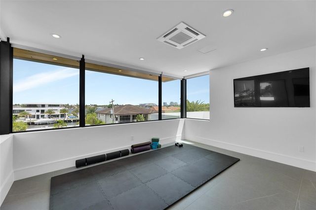 1730 SE 13th Street, Fort Lauderdale, FL 33316