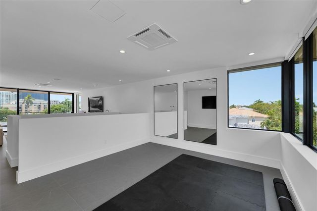 1730 SE 13th Street, Fort Lauderdale, FL 33316