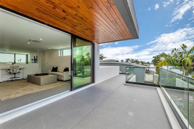 1730 SE 13th Street, Fort Lauderdale, FL 33316