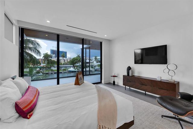 1730 SE 13th Street, Fort Lauderdale, FL 33316