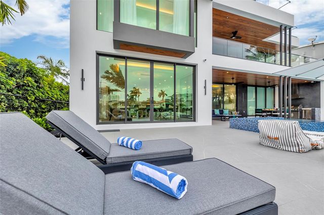 1730 SE 13th Street, Fort Lauderdale, FL 33316