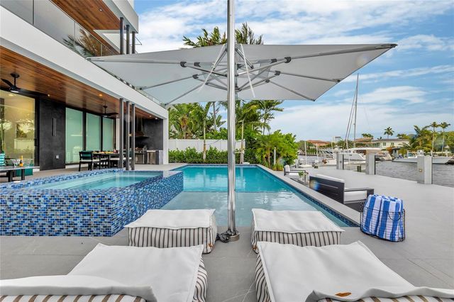 1730 SE 13th Street, Fort Lauderdale, FL 33316