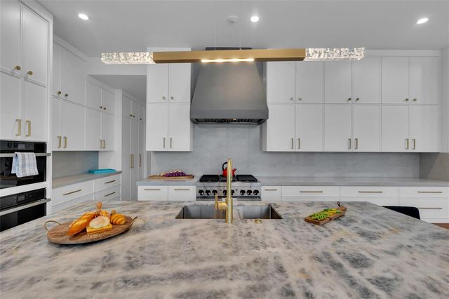 1730 SE 13th Street, Fort Lauderdale, FL 33316