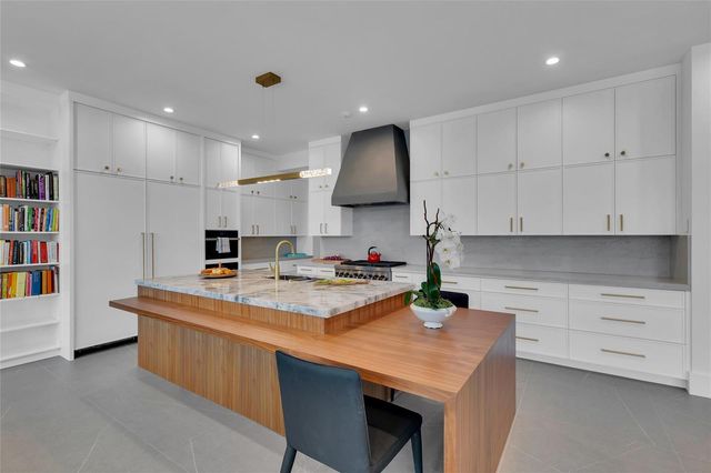 1730 SE 13th Street, Fort Lauderdale, FL 33316